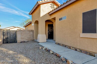 FRONT ENTRYWAY