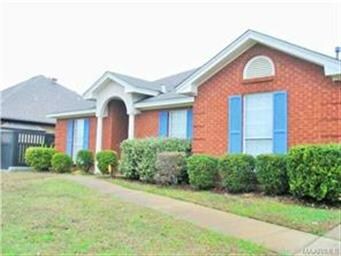 Another view of front of home.