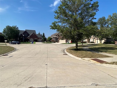 21675 Medallion Ct, Macomb, MI 48044 - photo 2