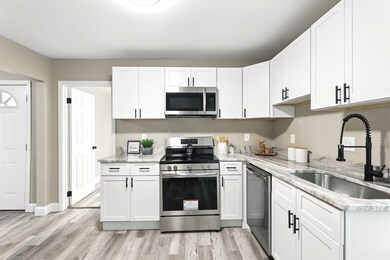 2 1/2 James St, Holyoke, MA 01040 - photo 7