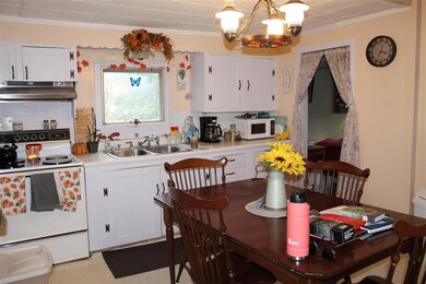 702 Fifth Ave, Berlin, NH 03570 - photo 3