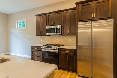 52080 Cloverleaf Dr, South Bend, IN 46637 - photo 3