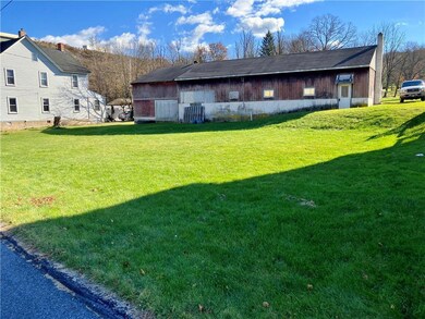 3328 Franklin St, Slatington, PA 18080 - photo 2