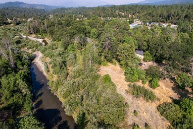 375 Connie Ln, Merlin, OR 97532 - photo 2