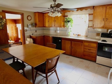 343 Forest St, North Dighton, MA 02764 - photo 6