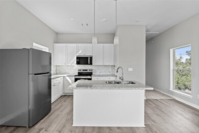 8204 Tower St unit B, Houston, TX 77088 - photo 5