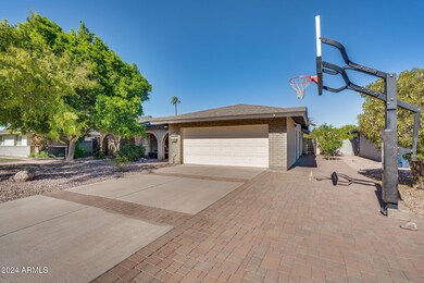 2308 E Loyola Dr, Tempe, AZ 85282 - photo 2