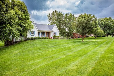 336 Farmbrook Cir, Frankfort, KY 40601 - photo 4