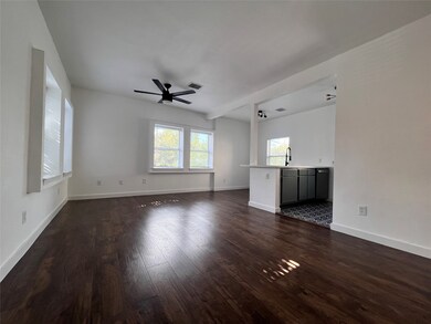 415 Fairview St unit 6, Houston, TX 77006 - photo 4