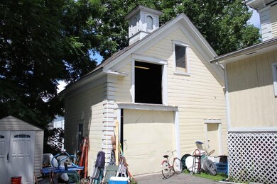 24 Beech St, Lowell, MA 01850 - photo 5