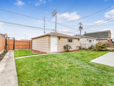 2520 N Neva Ave, Chicago, IL 60707 - photo 3