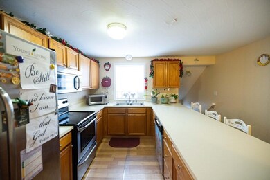 99 Berrington Rd, Leominster, MA 01453 - photo 5