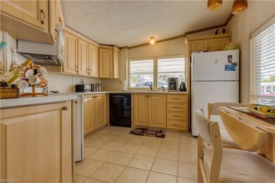 152 Cheetah Dr unit 152, Naples, FL 34114 - photo 7