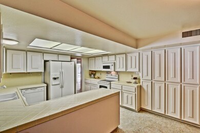 Kitchen 3