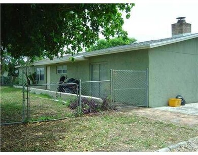 6768 Massachusetts Dr, Lake Worth, FL 33462 - photo 2