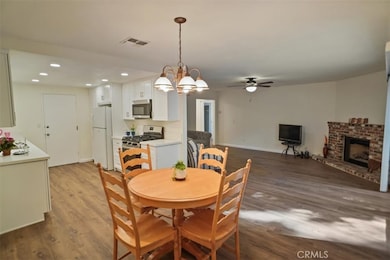 19380 Anzel Cir, Newhall, CA 91321 - photo 5