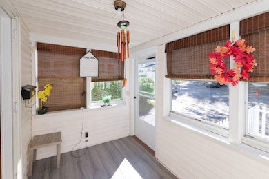 121 Pilgrim Ave, Worcester, MA 01604 - photo 5