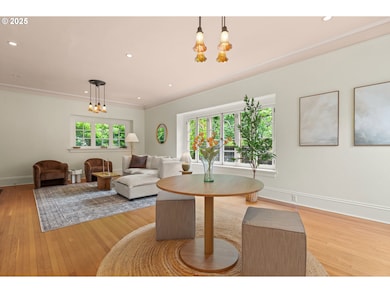 908 NW 25th Ave, Portland, OR 97210 - photo 3