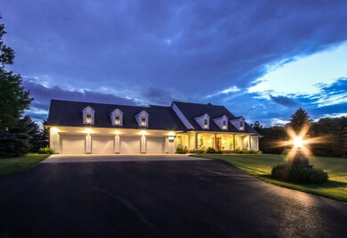 046-Front_View_Twilight-1854350-small