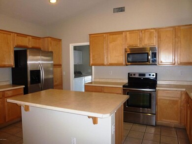 Full Kitchen - SS Appliances