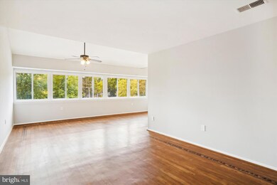 425 Christopher Ave unit 21, Gaithersburg, MD 20879 - photo 7