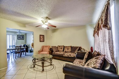 2225 N 48th Dr, Phoenix, AZ 85035 - photo 6