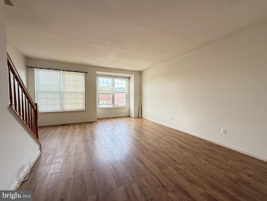 12885 Titania Way, Woodbridge, VA 22192 - photo 7