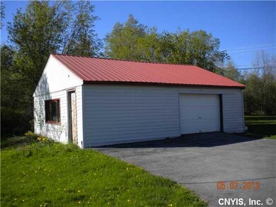 Parking Lot/Garage