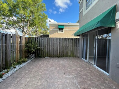 5150 Lake Loop Rd, Cooper City, FL 33330 - photo 7