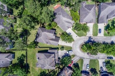 14 Harbinger Ct, Spring, TX 77382 - photo 2