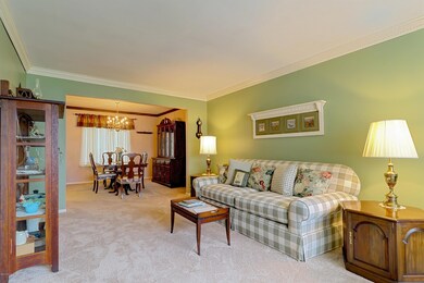 005_Living & Dining Room