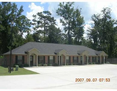 45547 Pointe Dr unit 39, Hammond, LA 70401 - photo 2