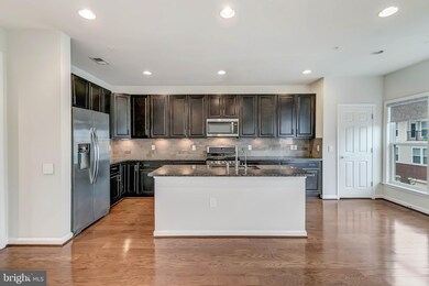 2950 Finsbury Place, Fairfax, VA 22031 - photo 3