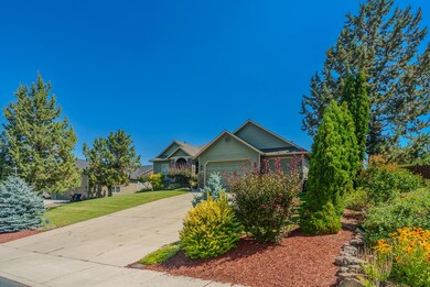 2350 SW 37th St, Redmond, OR 97756 - photo 2