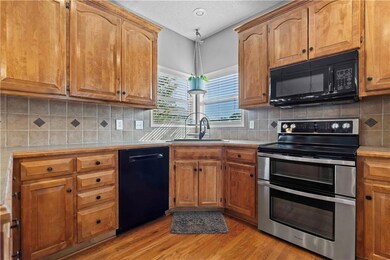 19320 W 209th St, Spring Hill, KS 66083 - photo 5