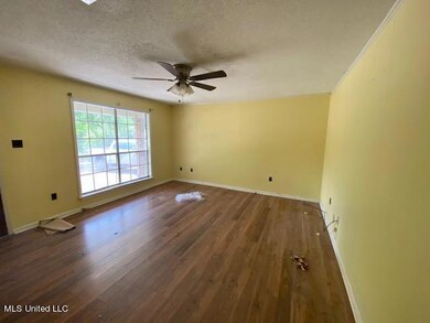 4100 Crowley Rd, Moss Point, MS 39562 - photo 2