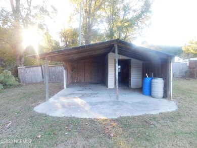 1 Storage Building