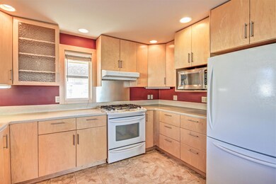 Kitchen c