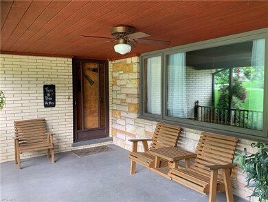 15901 Vale St, East Liverpool, OH 43920 - photo 5