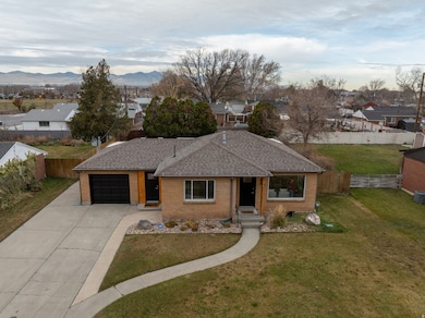 5766 Wood Cir, Salt Lake City, UT 84107 - photo 2