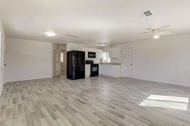 1611 S 28th Dr, Phoenix, AZ 85009 - photo 4