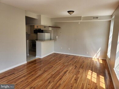 100 N 3rd St unit 4A, Philadelphia, PA 19106 - photo 4