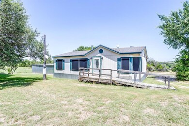 655 Sanger Dr, Springtown, TX 76082 - photo 3