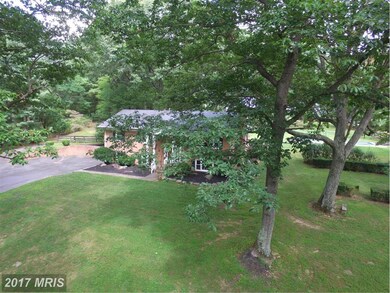 18100 Airmont Rd, Round Hill, VA 20141 - photo 2