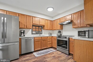 Clipper Cay unit 312, Annapolis, MD 21401 - photo 6