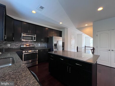 9243 Dawkins Crest Cir, Bristow, VA 20136 - photo 3