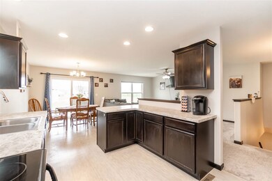 1307 Hummingbird Cir, Waterloo, IA 50702 - photo 6