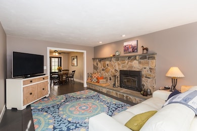 236 North St, Upton, MA 01568 - photo 4