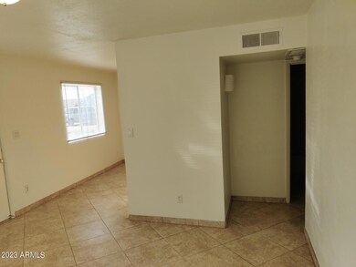 Living Room_1 (17)