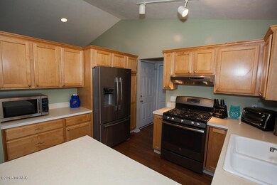 1630 Waldorn Ave NE, Grand Rapids, MI 49505 - photo 5